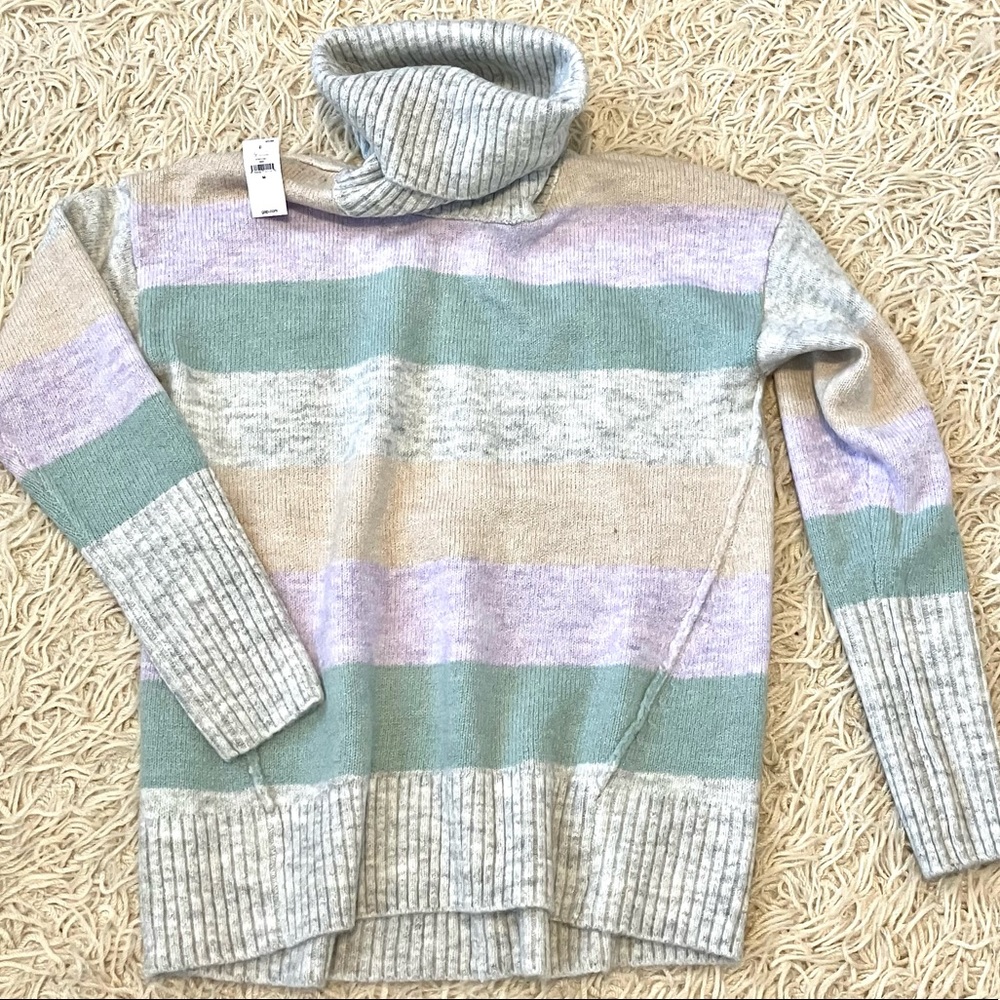 New with tag turtleneck